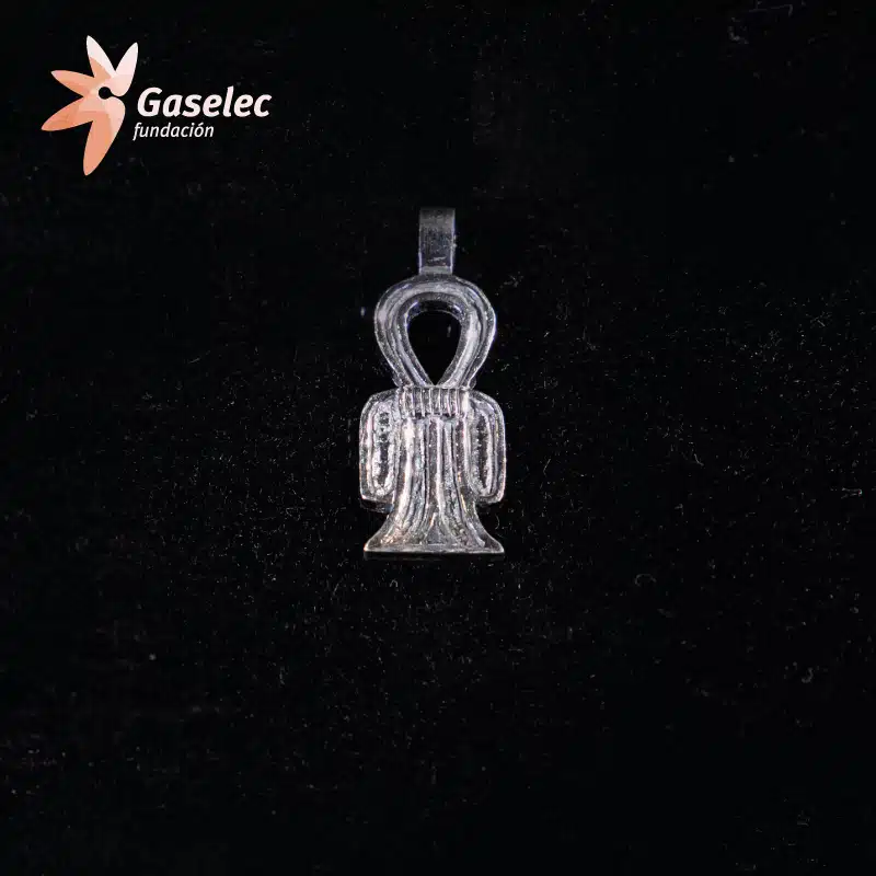 COLGANTE NUDO ISIS PEQUEÑO