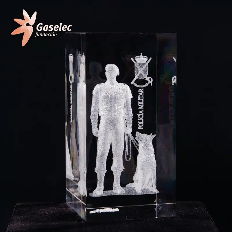 FIGURA SOLDADO POLICÍA MILITAR 160x80x80